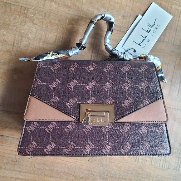 NEW Nicole Miller New York Small Crossbody Chain‎ Purse Brown Mix Logo Pattern - Picture 1 of 10